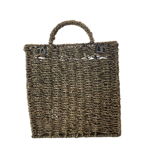 Rustic Woven Wall Hanging Storage Basket Magazine and Mail Organizer in Beige - Picture 5 of 10